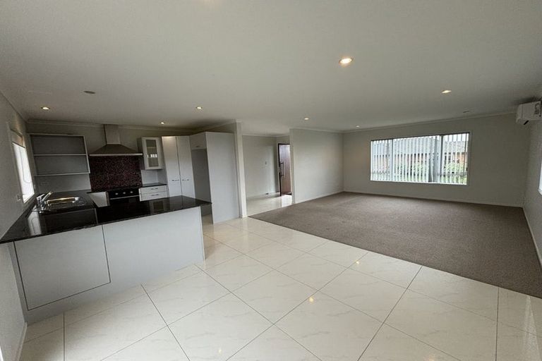Photo of property in 13 Ludlow Place, Pukekohe, 2120