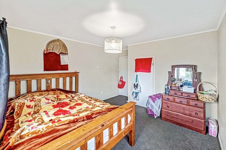 Photo of property in 8 Bolton Place, Otara, Auckland, 2023
