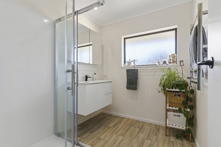 Photo of property in 5c Cameron Road, Te Puke, 3119