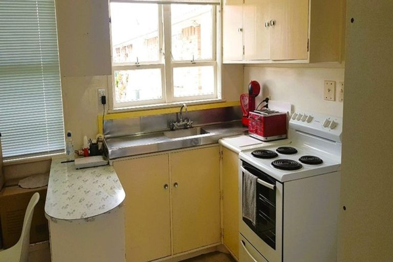 Photo of property in 1/70 Great South Road, Papakura, 2110