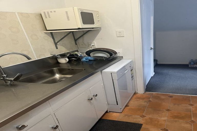 Photo of property in 5/124 Campbell Street, Karori, Wellington, 6012