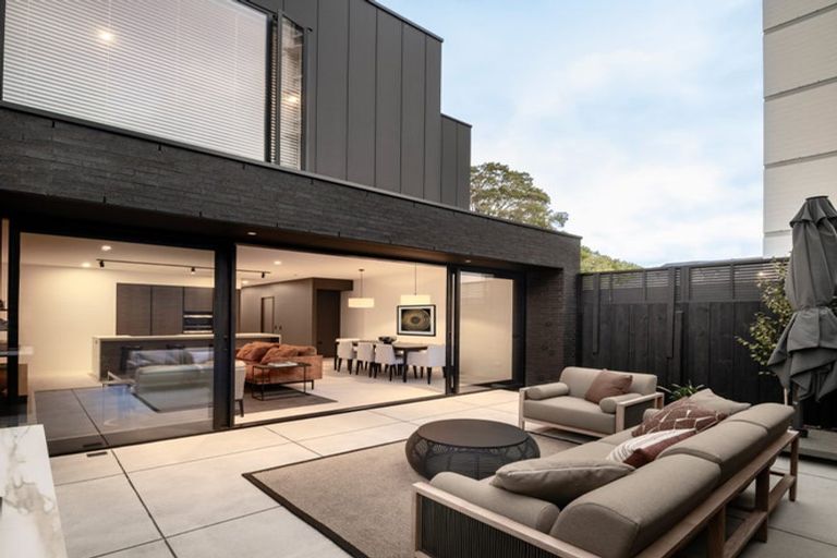 Photo of property in 8 Rhodes Street, Merivale, Christchurch, 8014