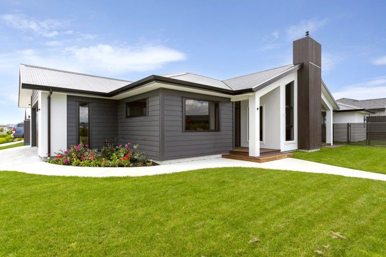 Photo of property in 17 Harakeke Drive, Wharewaka, Taupo, 3330