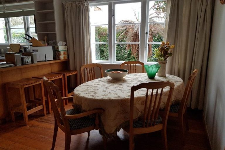 Photo of property in 120 Jickell Street, Hokowhitu, Palmerston North, 4410