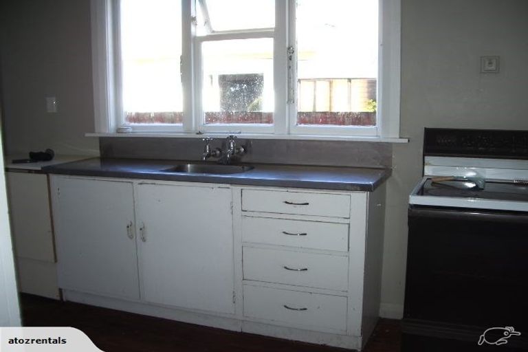 Photo of property in 365 Hills Road, Mairehau, Christchurch, 8013