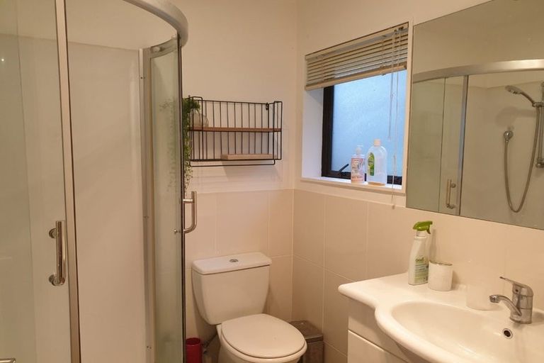 Photo of property in 28 Lomas Way, Albany, Auckland, 0632