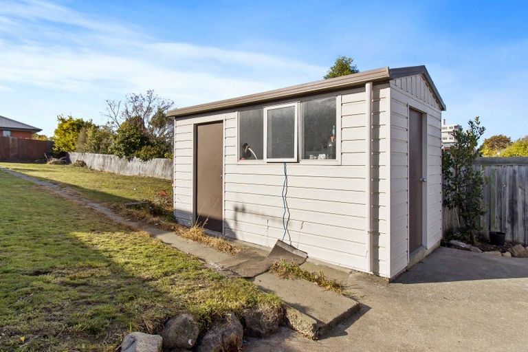 Photo of property in 16 Memorial Avenue, Parkside, Timaru, 7910