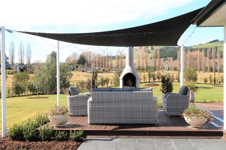 Photo of property in 500 Kinloch Road, Kinloch, Taupo, 3377