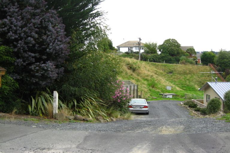 Photo of property in 3 Roy Crescent, Concord, Dunedin, 9018