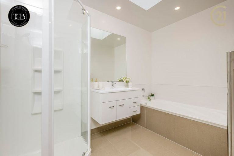 Photo of property in 107 Battalion Drive, Papakura, 2110