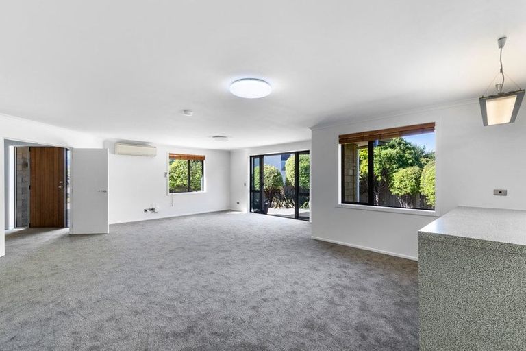 Photo of property in 9a Juno Place, Wanaka, 9305