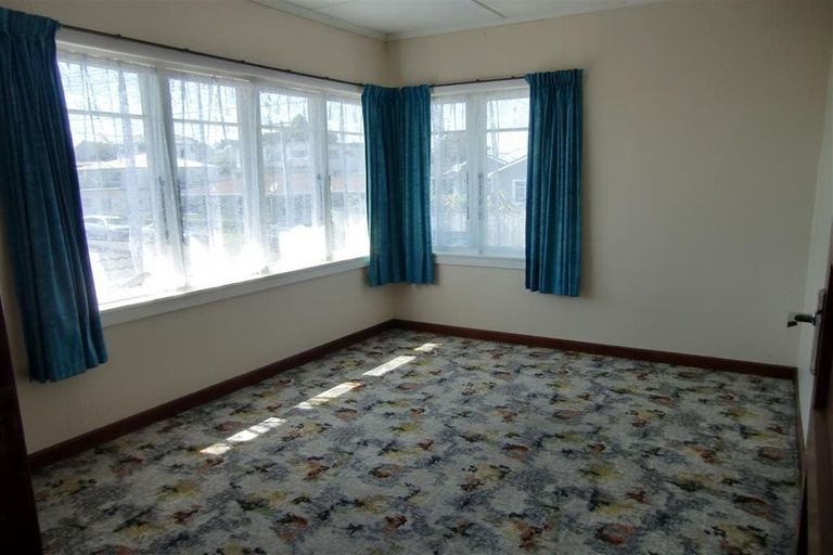 Photo of property in 40 Fulford Street, New Plymouth, 4310