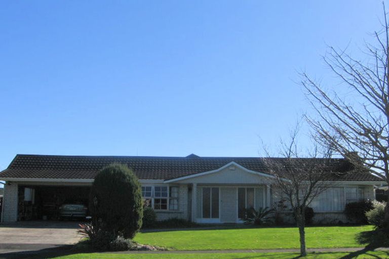 Photo of property in 57 Chedworth Avenue, Chedworth, Hamilton, 3210