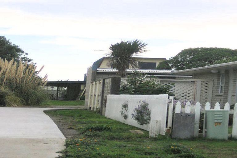 Photo of property in 245 Manly Street, Paraparaumu Beach, Paraparaumu, 5032