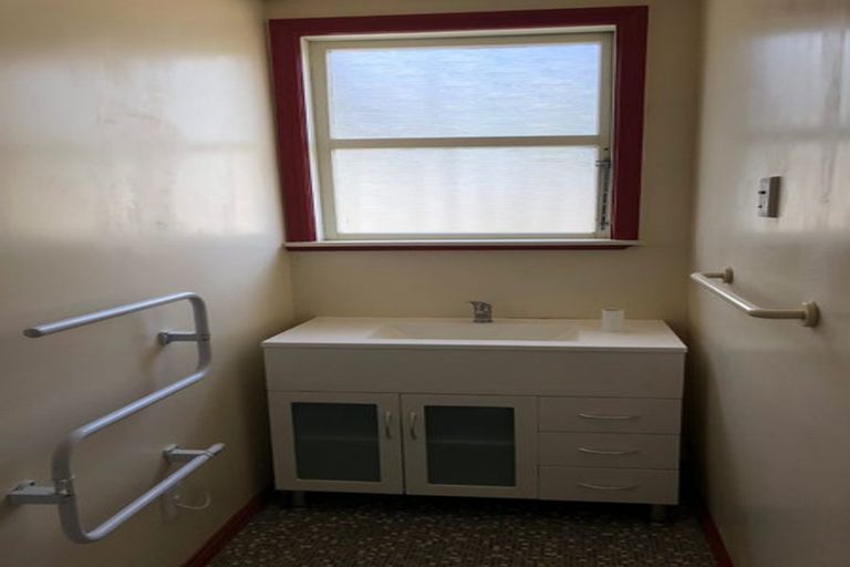 Photo of property in 53 Fraser Avenue, Johnsonville, Wellington, 6037