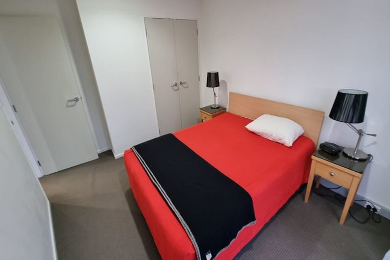 Photo of property in Terrace Heights Apartments, 2/163p The Terrace, Wellington Central, Wellington, 6011