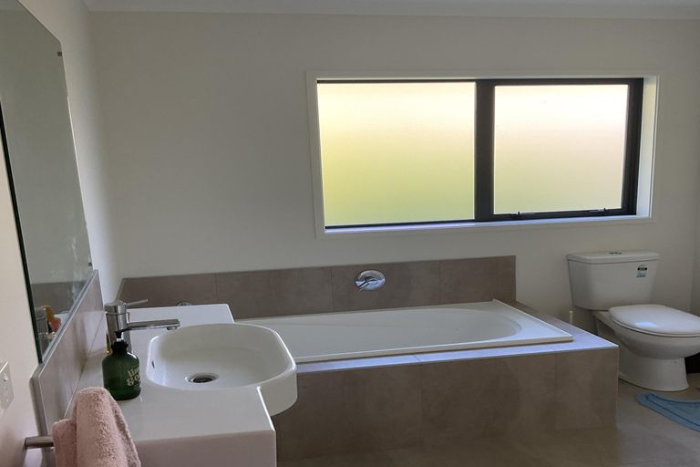 Photo of property in 24 Oliver Street, Warkworth, 0910