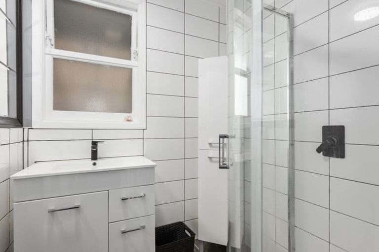 Photo of property in 5 Parera Grove, Heretaunga, Upper Hutt, 5018