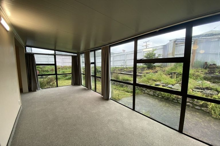 Photo of property in 62 Waikawa Road, Picton, 7220