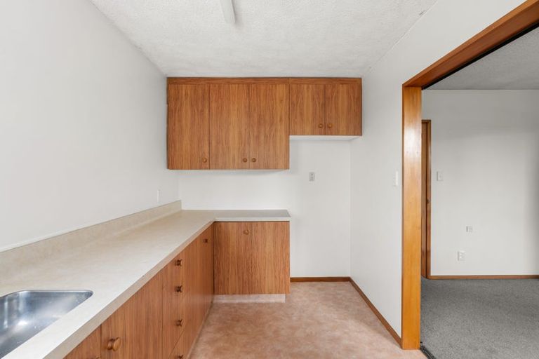 Photo of property in 1/267 Sawyers Arms Road, Bishopdale, Christchurch, 8053