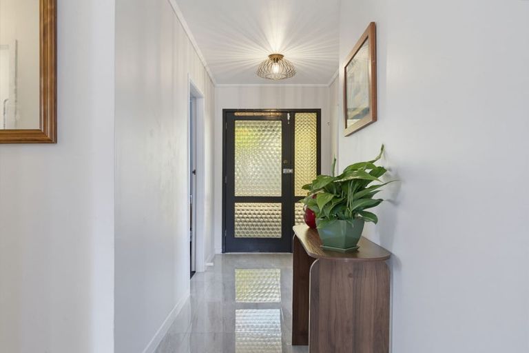Photo of property in 16 Dingadee Street, Welcome Bay, Tauranga, 3112