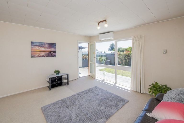 Photo of property in 38d Weraroa Road, Levin, 5510