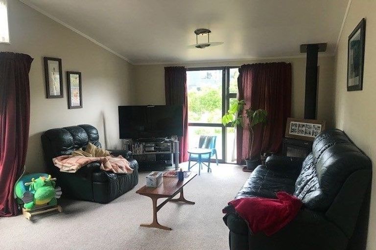 Photo of property in 15 Fantail Grove, Belmont, Lower Hutt, 5010