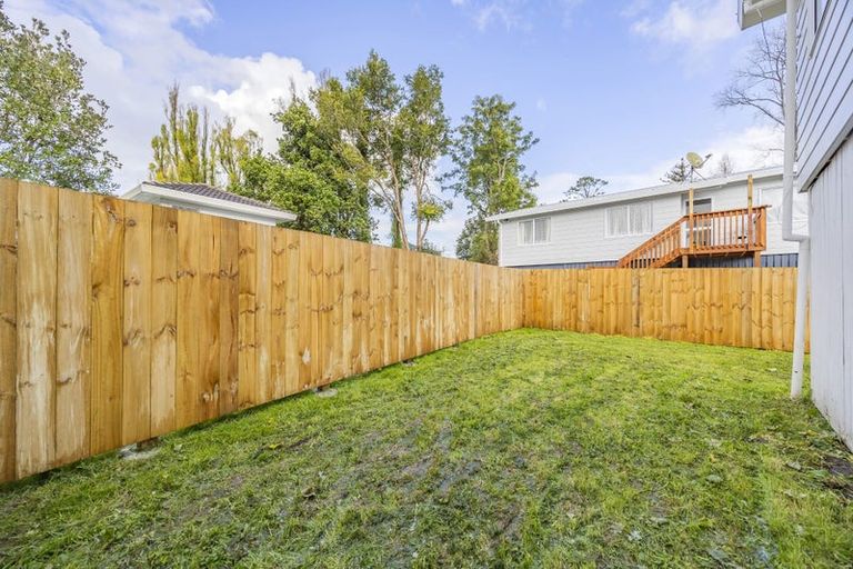 Photo of property in 1/50 Borich Road, Sunnyvale, Auckland, 0612