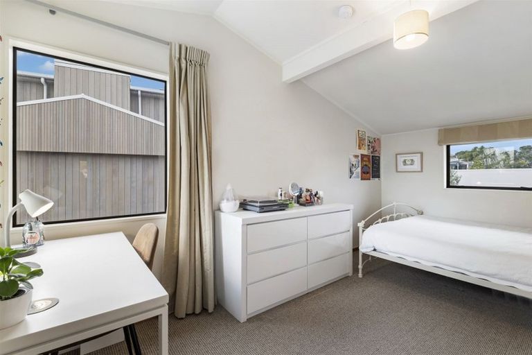 Photo of property in 9a Huntly Road, Campbells Bay, Auckland, 0630