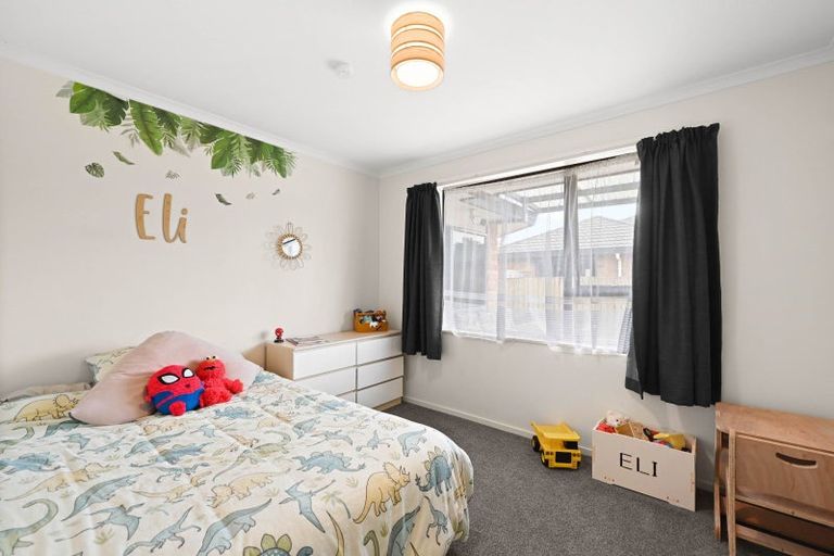 Photo of property in 26 Aldershot Place, Nawton, Hamilton, 3200