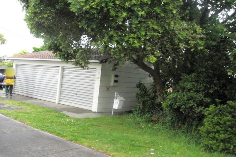 Photo of property in 2/49 Sunset Road, Totara Vale, Auckland, 0632