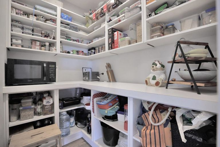 Photo of property in 8 Kelburn Place, Tinwald, Ashburton, 7700