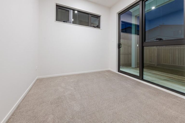 Photo of property in 15 Kapeta Lane, Karaka, 2113