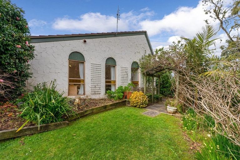 Photo of property in 1/47 Stredwick Drive, Torbay, Auckland, 0630
