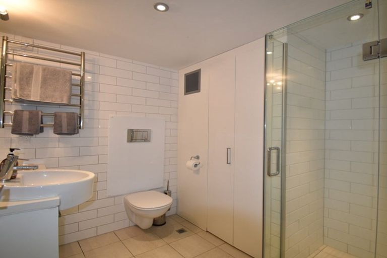 Photo of property in The Capital, 15/370 Oriental Parade, Oriental Bay, Wellington, 6011