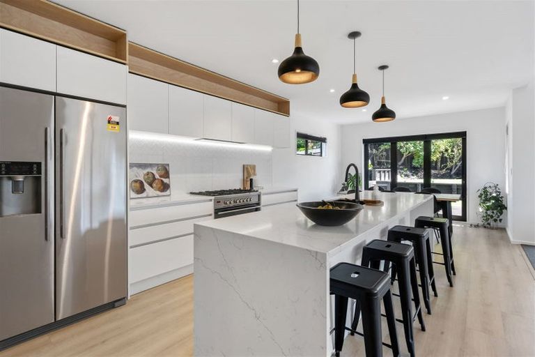 Photo of property in 38 Landsdowne Terrace, Cashmere, Christchurch, 8022