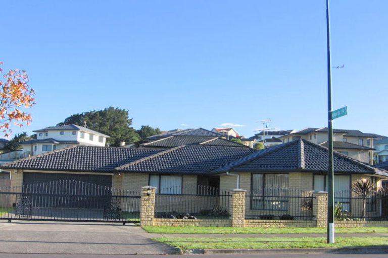 Photo of property in 41 De Havilland Drive, Goodwood Heights, Auckland, 2105