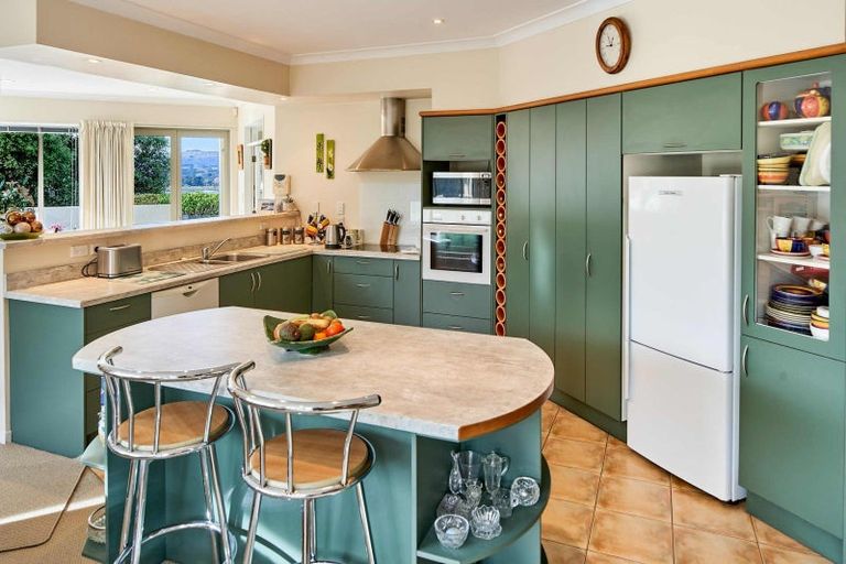 Photo of property in 28 Saint Ives Drive, Camborne, Porirua, 5026