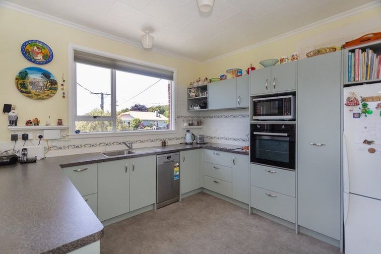 Photo of property in 1 Queens Crescent, Oamaru, 9400