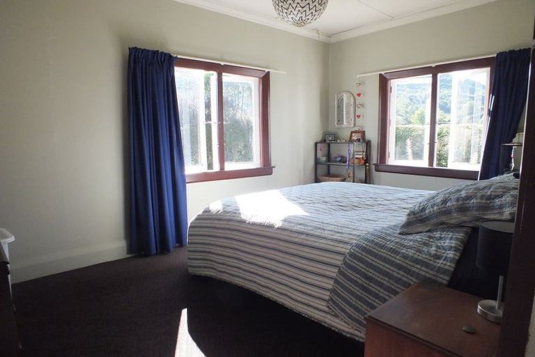 Photo of property in 6 Ranft Street, Reefton, 7830