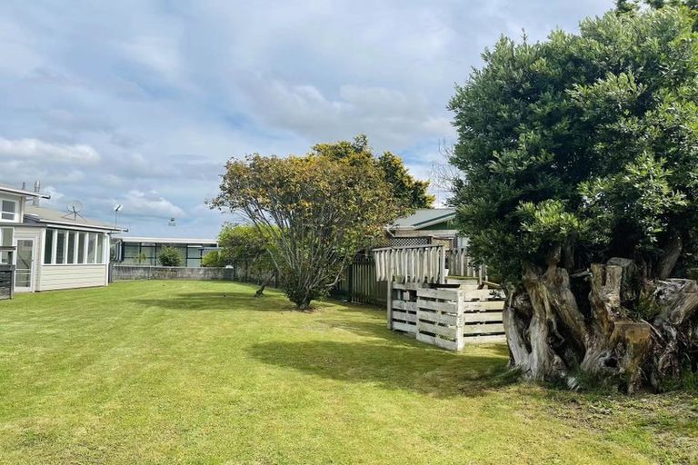 Photo of property in 18 Duke Avenue, Pukekohe, 2120
