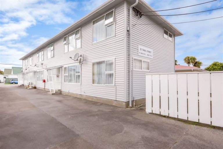 Photo of property in 2/12 Tama Street, Alicetown, Lower Hutt, 5010