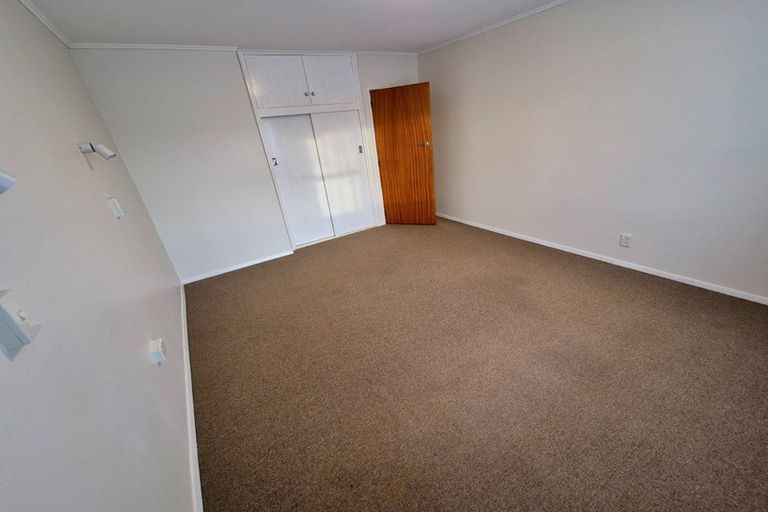 Photo of property in 2/97 Cockayne Road, Khandallah, Wellington, 6035