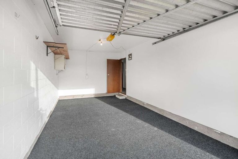 Photo of property in 38 Oakhampton Street, Hornby, Christchurch, 8042