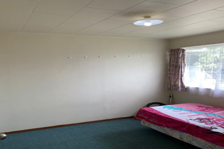 Photo of property in 2/10 Tuna Place, Manurewa, Auckland, 2102