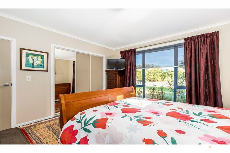 Photo of property in 1 Eric Batchelor Place, Waimate, 7924