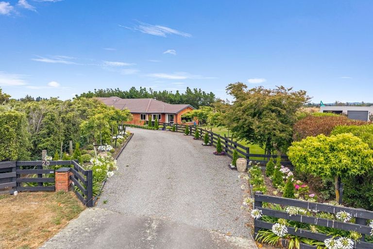 Photo of property in 20 Teviotview Place, Amberley, 7410