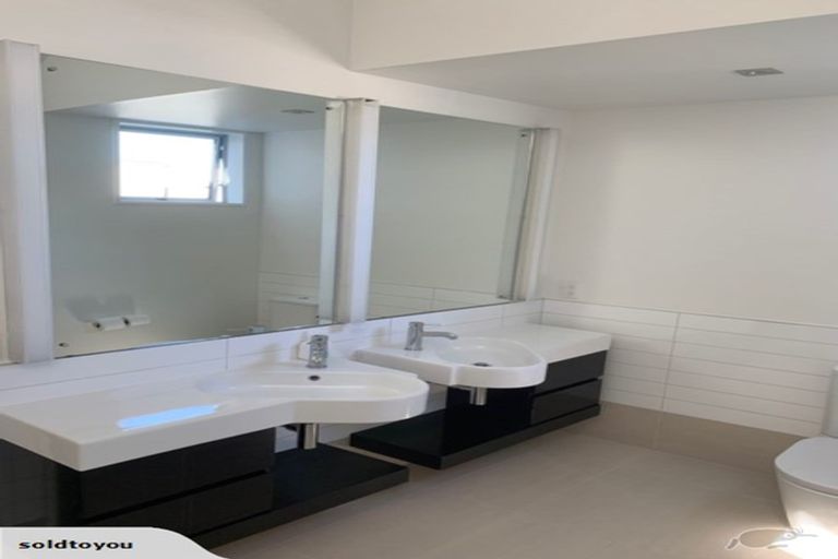 Photo of property in 289 Armagh Street, Christchurch Central, Christchurch, 8011