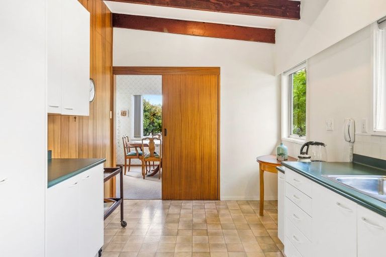 Photo of property in 10 Deller Grove, Silverstream, Upper Hutt, 5019