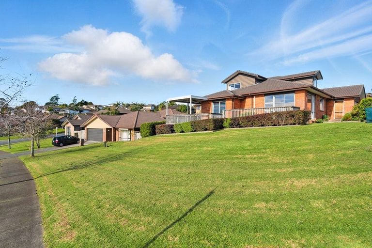 Photo of property in 13 Anchorite Way, Red Beach, 0932